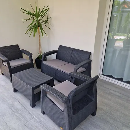 Apartman277 شقة *